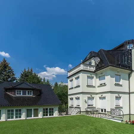 Am Waldschloesschen 2* دريسدن