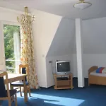 Am Waldschloesschen 3*