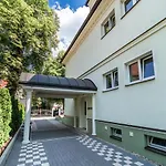 Gæstehus Am Waldschloesschen 3*