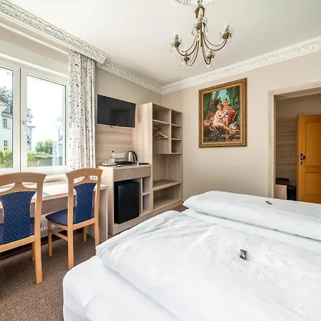 Am Waldschloesschen 3* Dresden