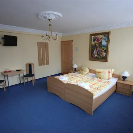 Pensionat Am Waldschloesschen 3*