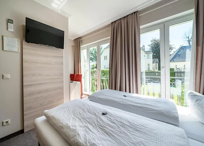 Πανσιόν Am Waldschloesschen Δρέσδη