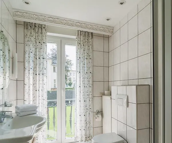 Am Waldschloesschen Guest house